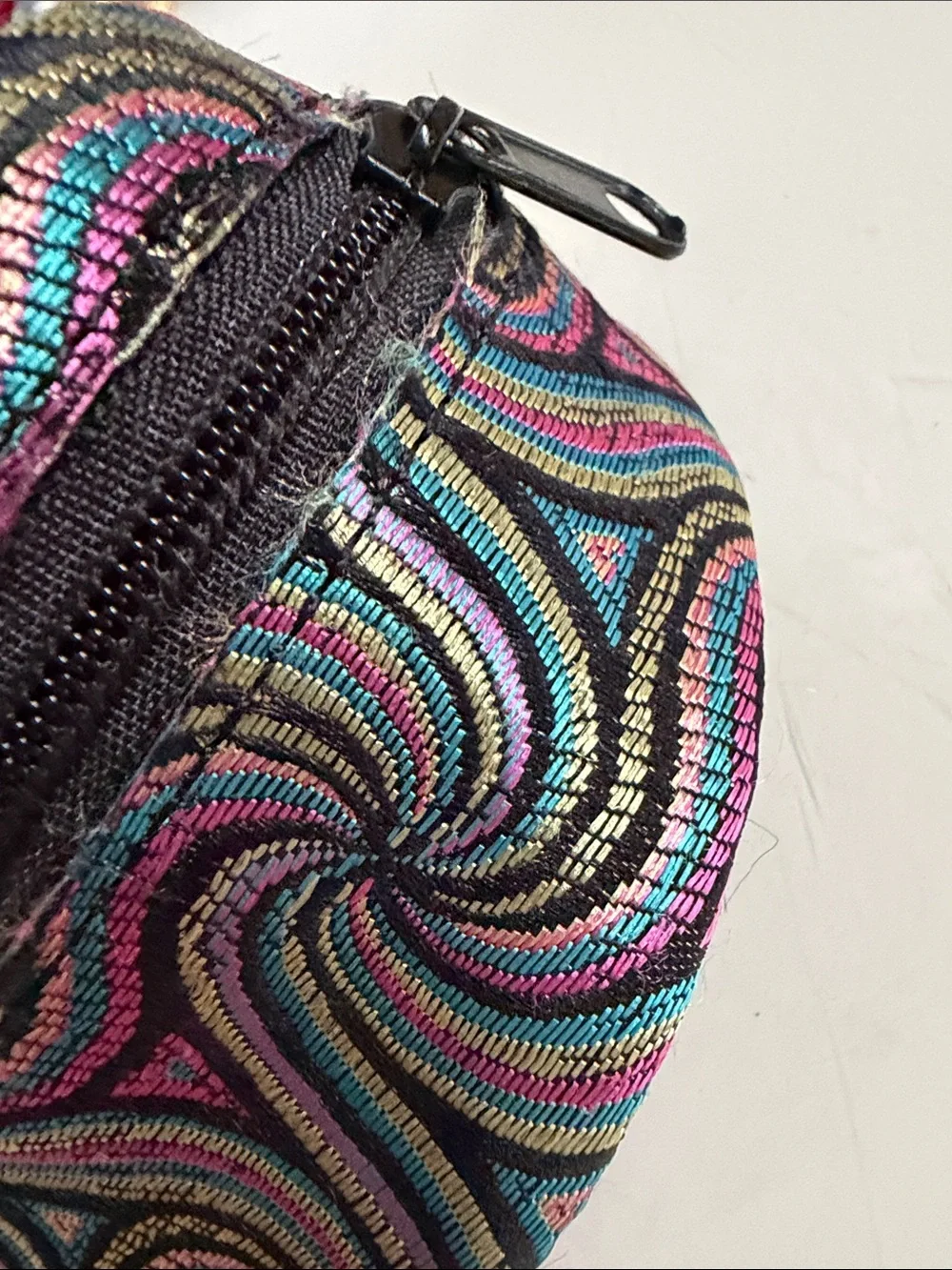 Vintage Psychedelic Swirl Soft Cushioned Eyeglass Case | Zippered Glasses Pouch